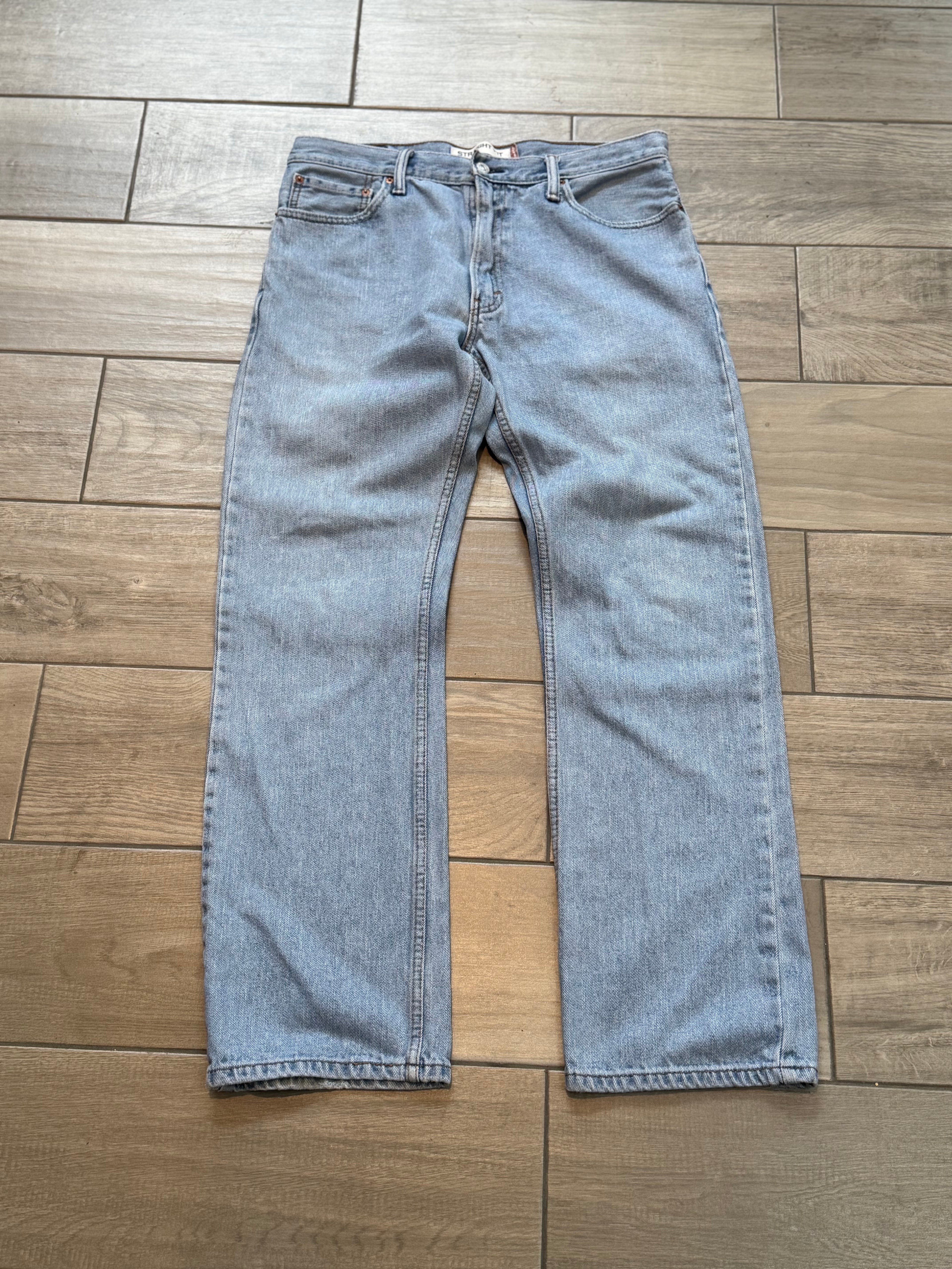 Levi’s Jeans