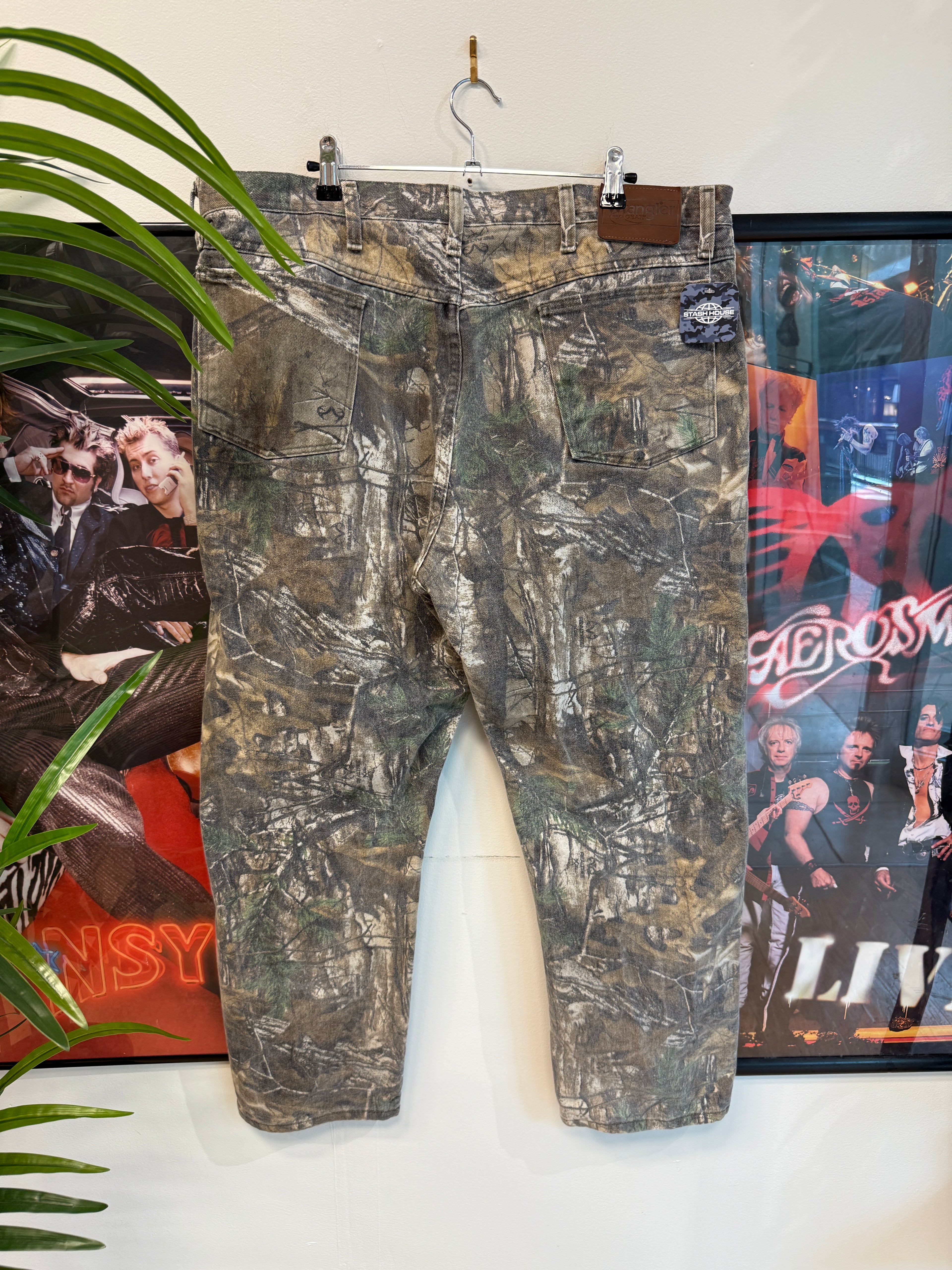 Camouflage Wrangler Jeans
