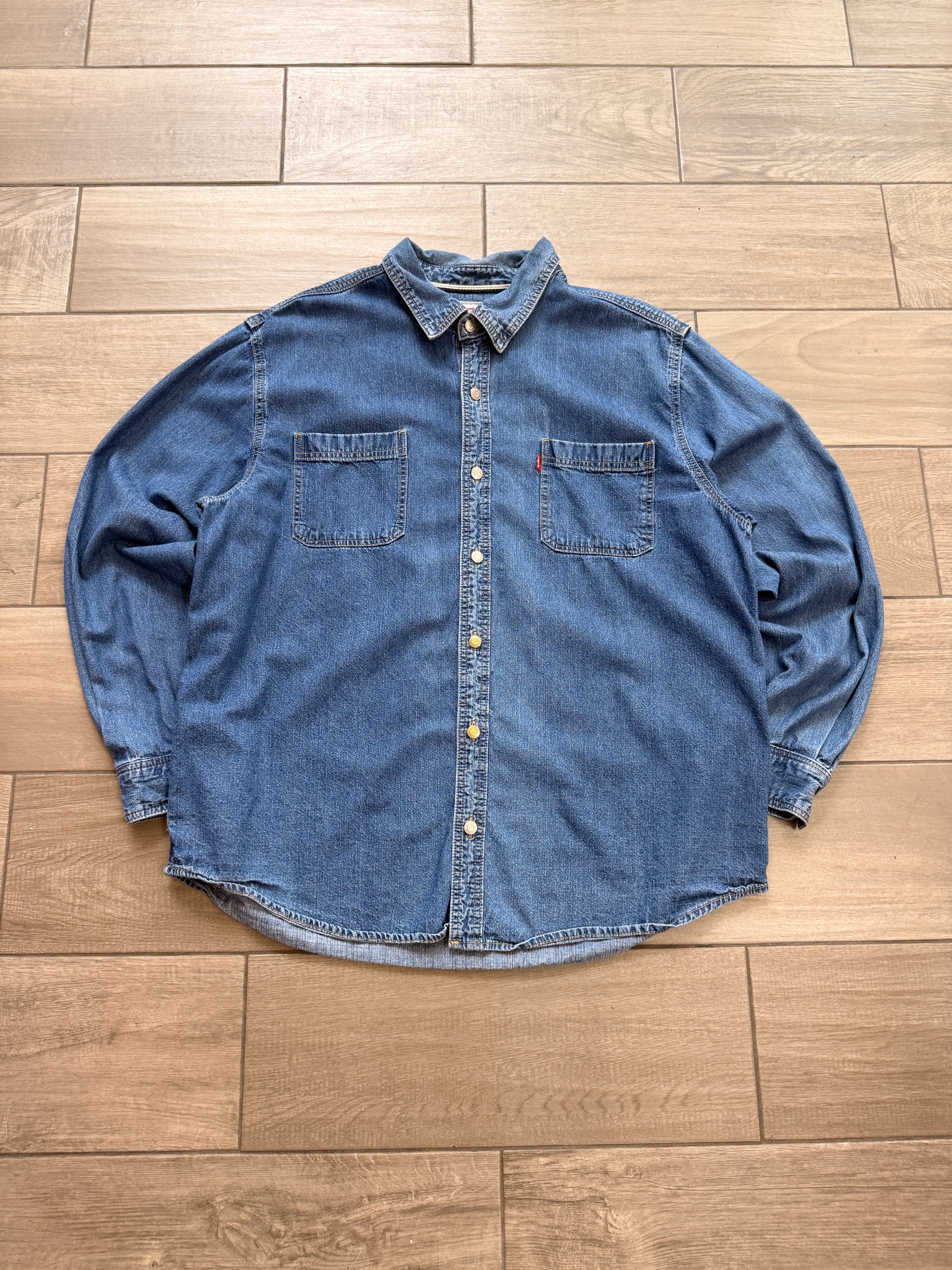 Levi Denim Button Up Shirt